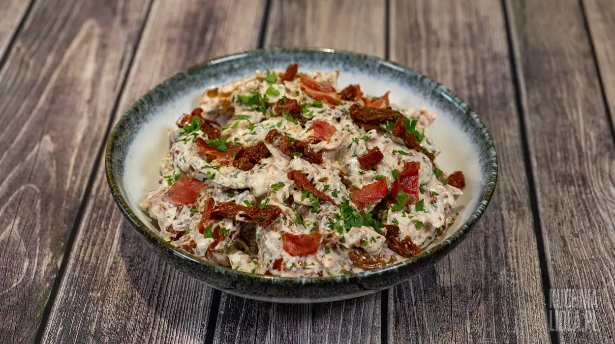 Sałatka ziemniaczana z boczkiem